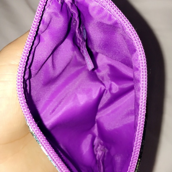 Estee Lauder Perfume and Small Makeup Bag - Picture 3 of 7